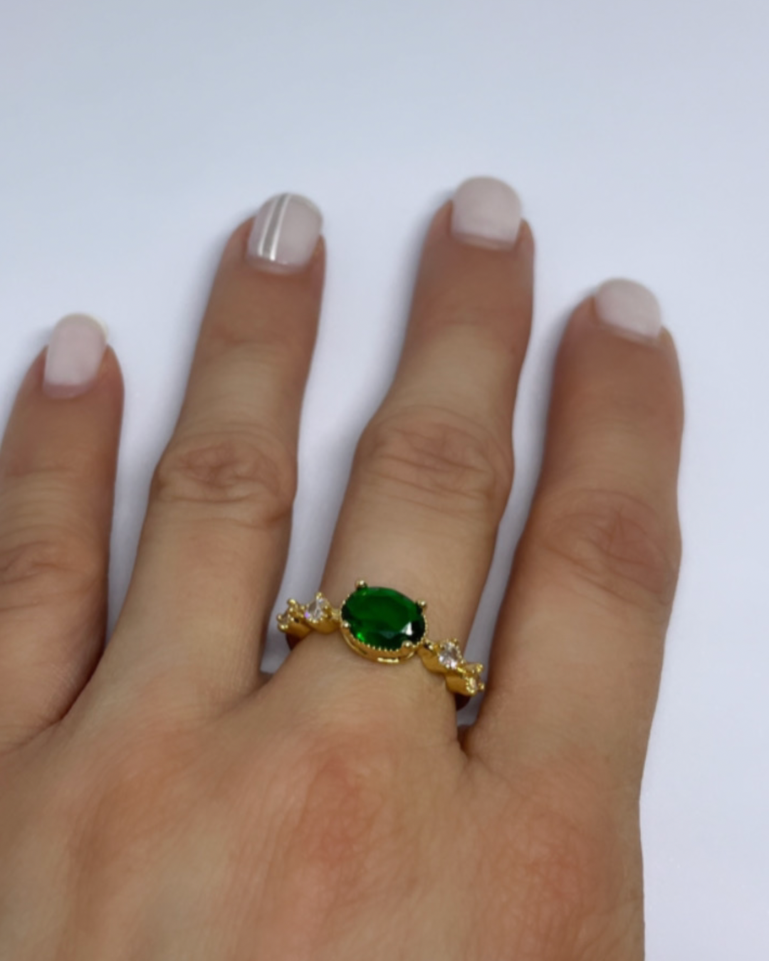 ANILLO AJUSTABLE PIEDRA VERDE