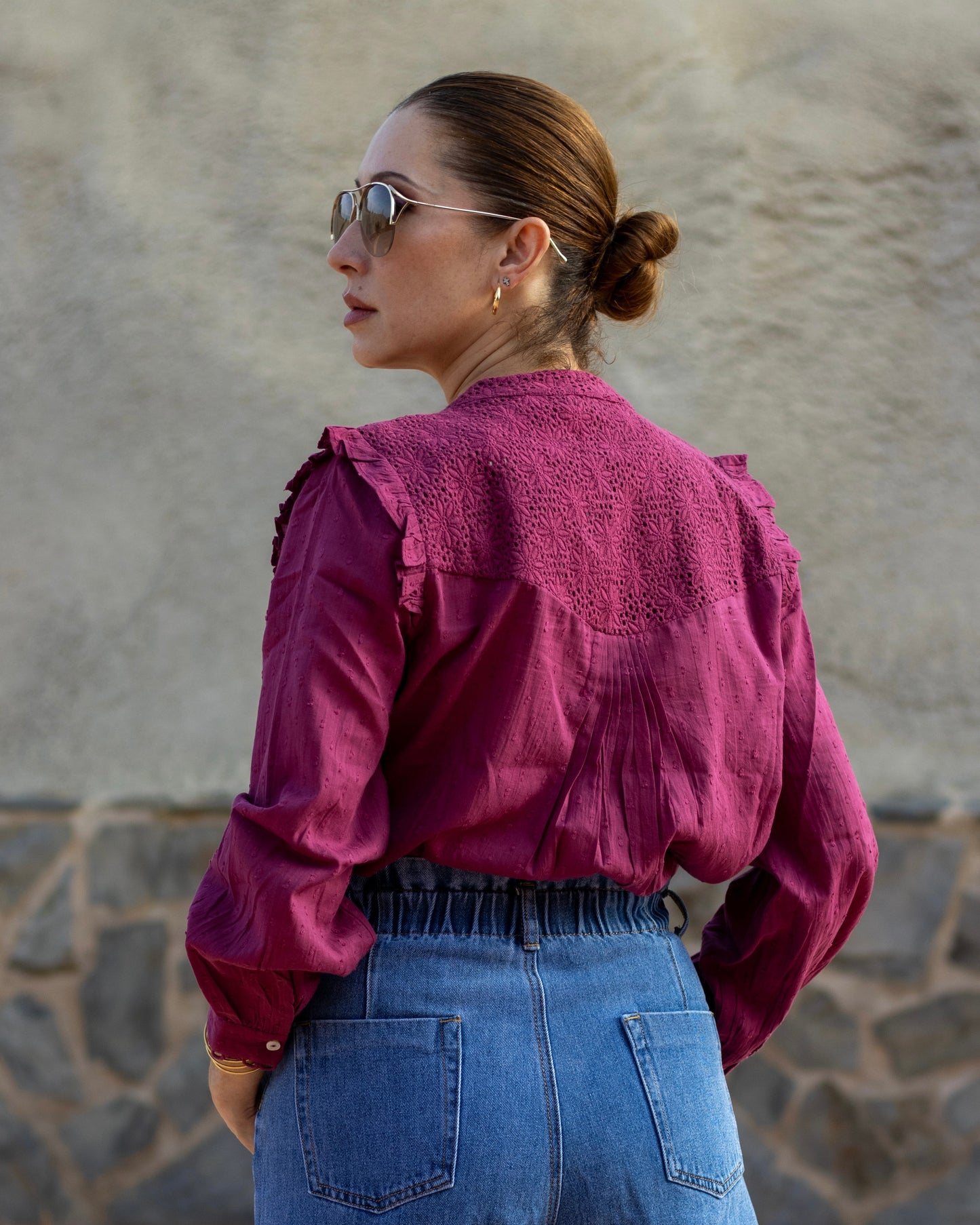 CAMISA ROMANTICA ROJO FRAMBUESA